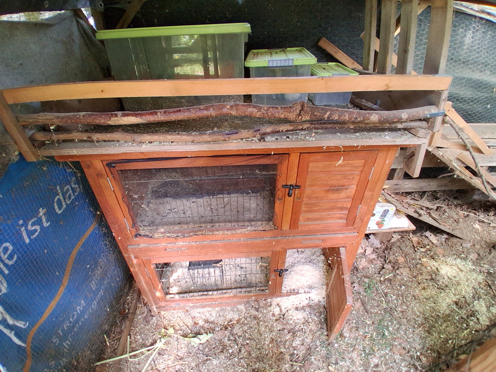 Hasenstall aus Holz