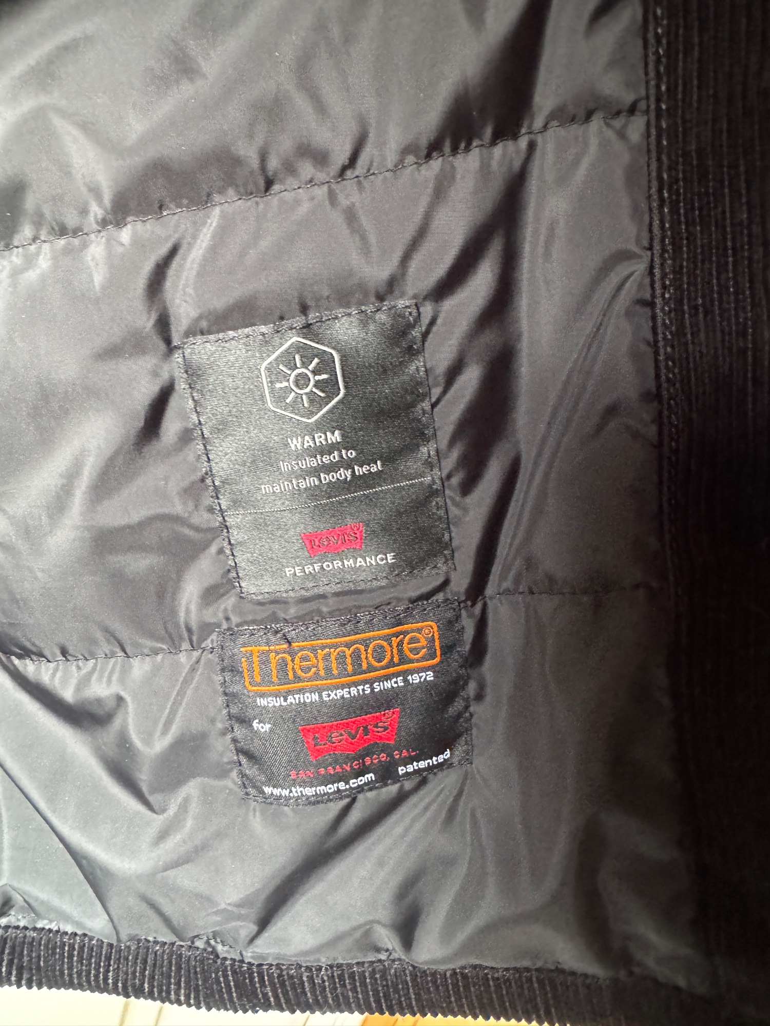 Levi's Quilted Deck Bomberjacke in Mineral Black XXL - Gesteppte Cord-Bomberjacke