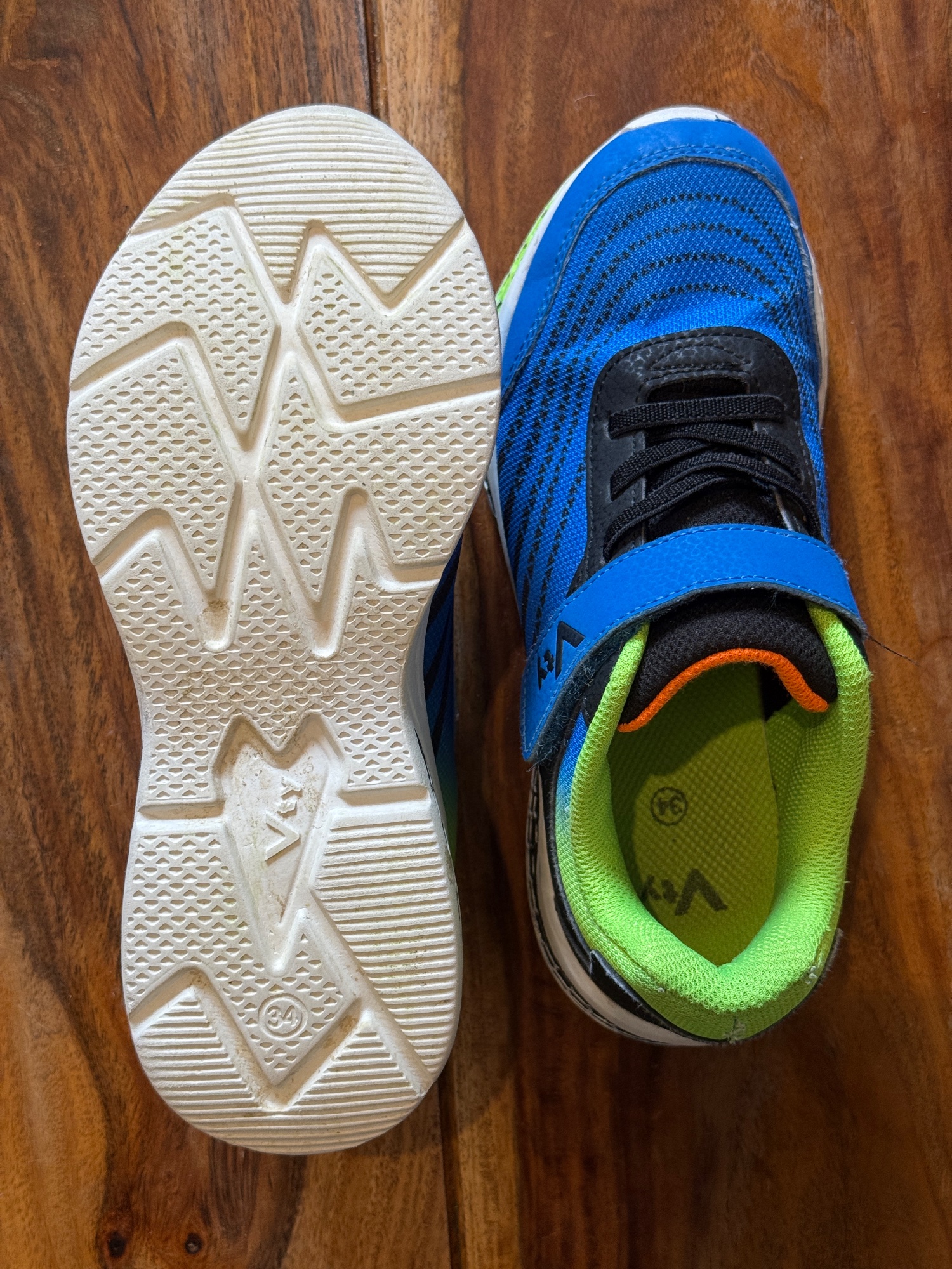 Kinder-Sportschuhe mit Klettverschluss