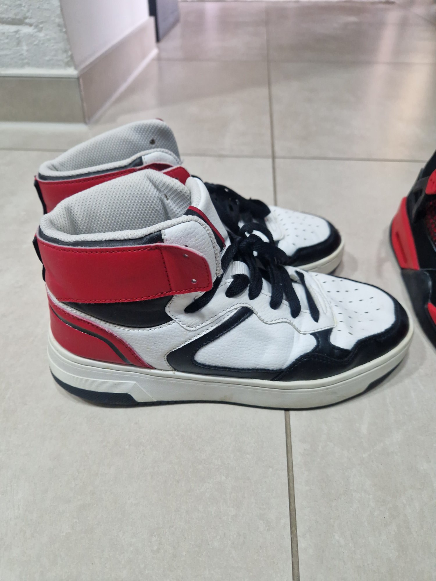 Sneaker/ Freizeitschuhe